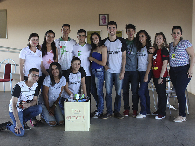 Campus Glória sedia palestra com Ph.D. da área de Laticínios - IFS